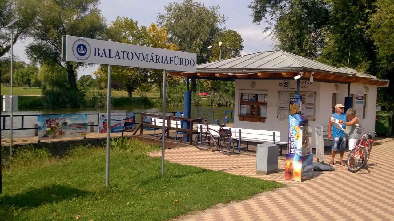 Holiday Home In Balatonmariafuerdo 35629 Exterior photo
