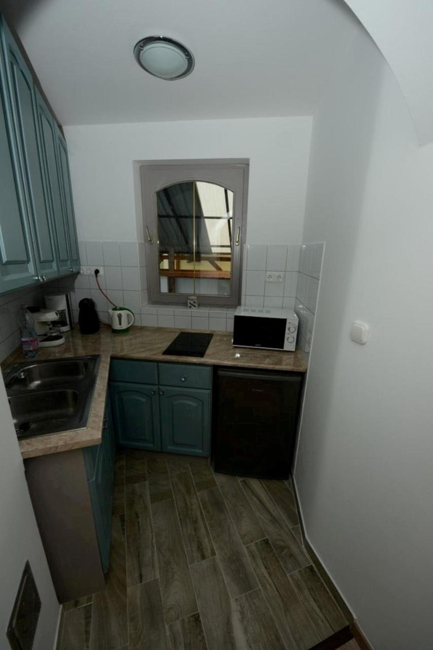 Holiday Home In Balatonmariafuerdo 35629 Room photo